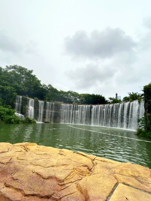 Discovering Natural Wonders at Windows of the World, Shenzhen
