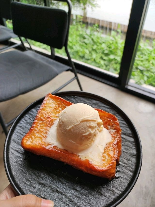 ไปกินข้าว ให้อาหารสัตว์ ใกล้กรุงเทพกัน