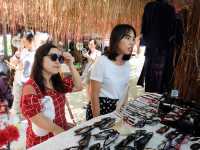 ตลาดน้ำทุ่งบัวแดง นครปฐม