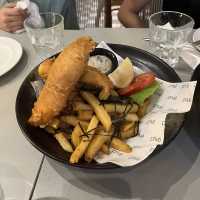 Pet friendly fusion restaurant 