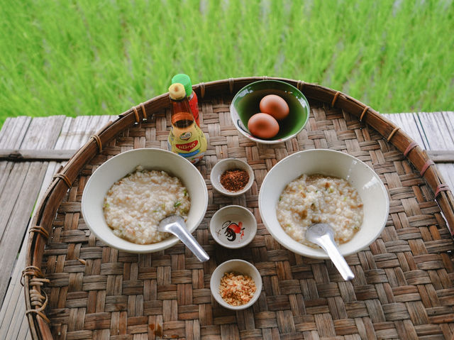 นาขั้นบันได บ้านปางมะโอ  คนละ 650 บาท