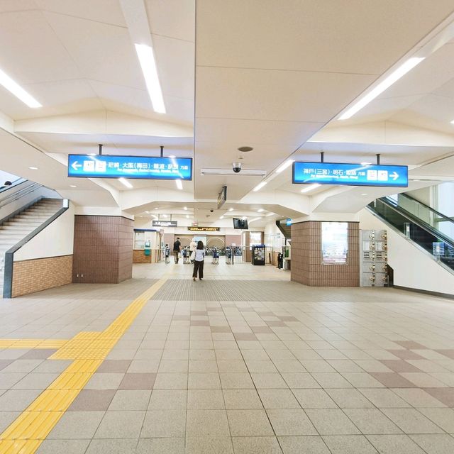 ローカル電車で行く✨🚅兵庫県の旅『香櫨園駅』
