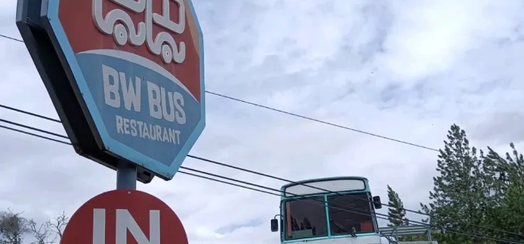 Bw Bus Restaurant 小陈巴巴