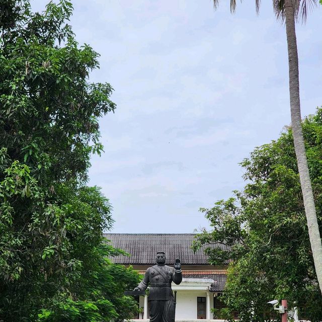 พระราชวังหลวงพระบาง หรือ หอพระบาง สปป.ลาว
