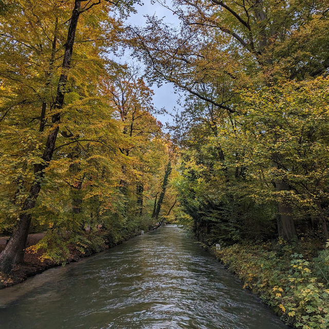 Munich’s Urban Fall Escape