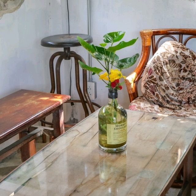  "Jungfood" โฮมคาเฟ่สุดที่น่ารักแบบป่ากลางเมือง