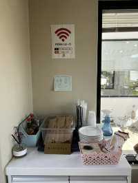 ๊ฒฝ์ฃผ ํฉ๋ฆฌ๋จ๊ธธ์ ์์นํ ํ๋ ํผ์ ๋ง์ง