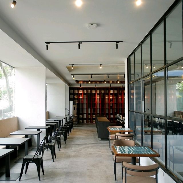 Contrast coffee