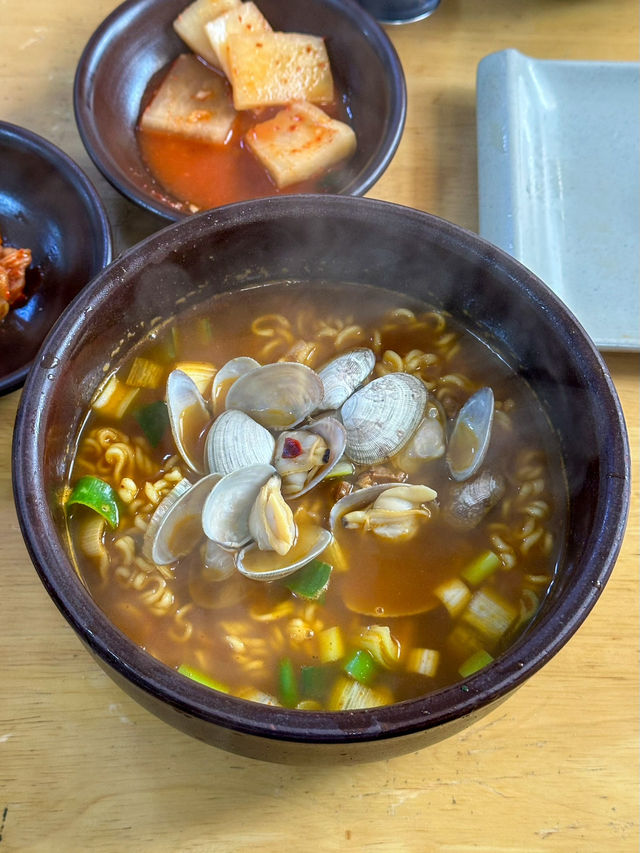 전주, 모두가 인정하는 찐 로컬 맛집 <경아분식>