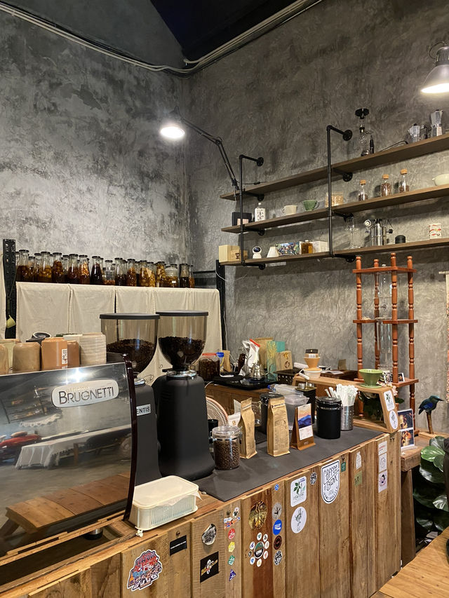คาเฟ่บรรยากาศดีนครนายก The Tropical Eco-cafe
