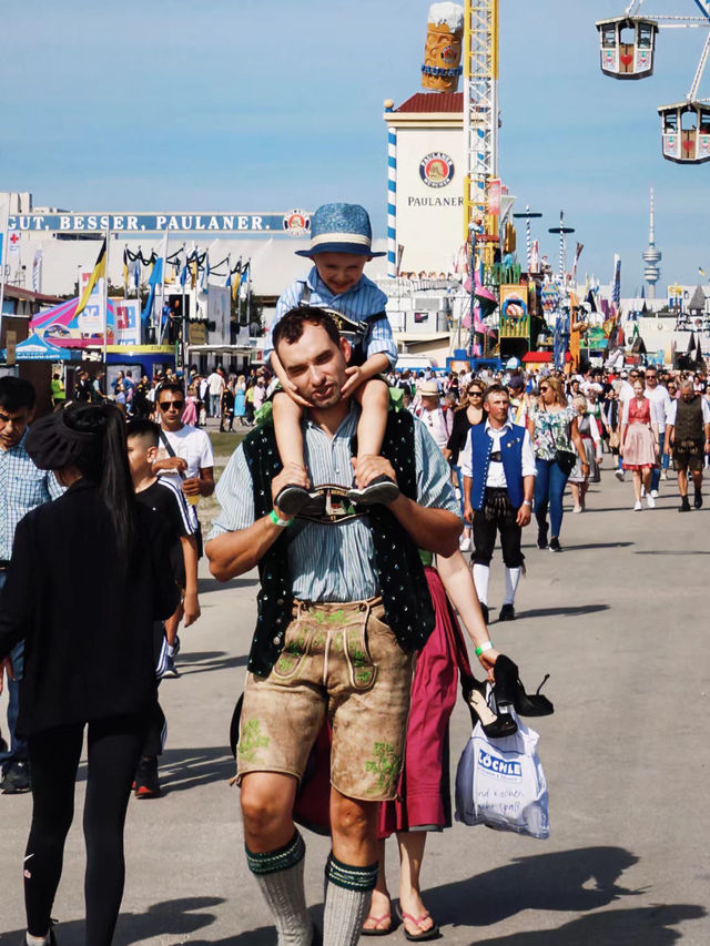 Get drunk in Oktoberfest