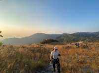 ทุ่งหญ้าสีทอง อุทยาแห่งชาติขุนแจ🏔️🍃