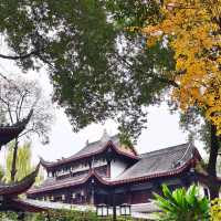 ขอพรปีใหม่ที่ Wenshu Yuan Monastery