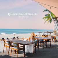  ร้านอาหารริมทะเลบรรยากาศสุดโรมแมนติกระยอง