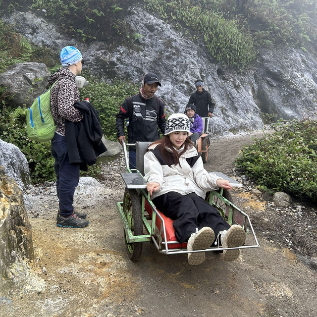 The most dangerous hiking in my life 