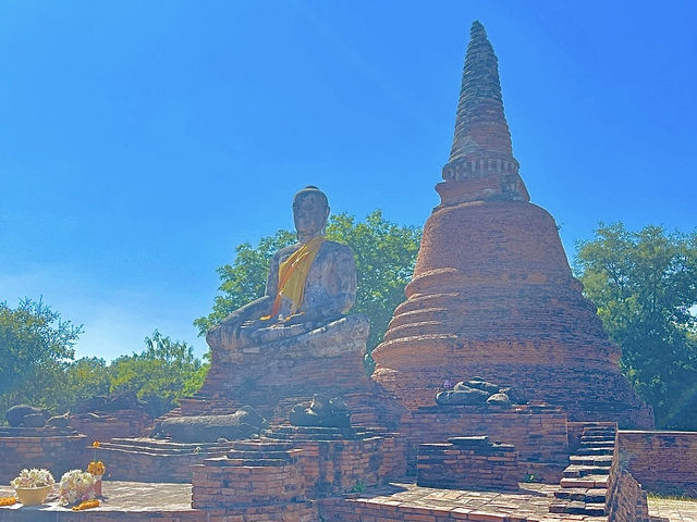 ใส่ชุดไทย ตะลุยโบราณสถาน 9 วัดที่อยุธยากันค่า
