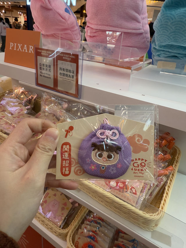 新年打卡好去處🥰荃灣廣場Pixar達摩😍