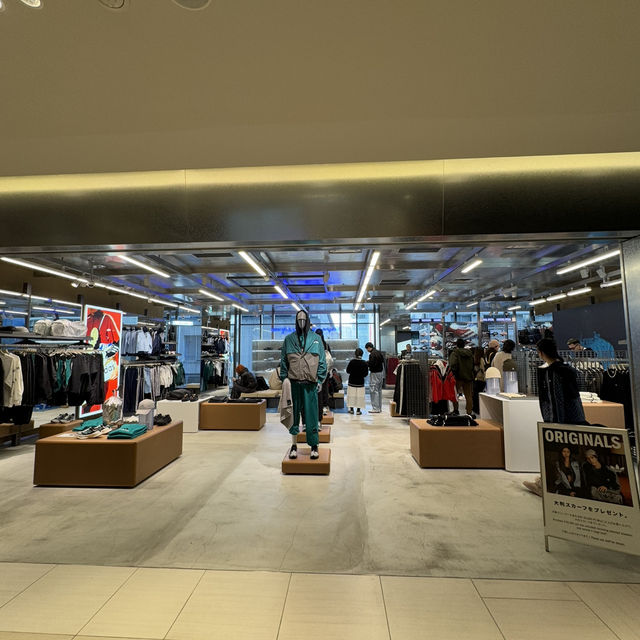 Shopping at Ginza Six, Tokyo