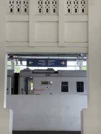 日惹火車站｜白色殖民風建築