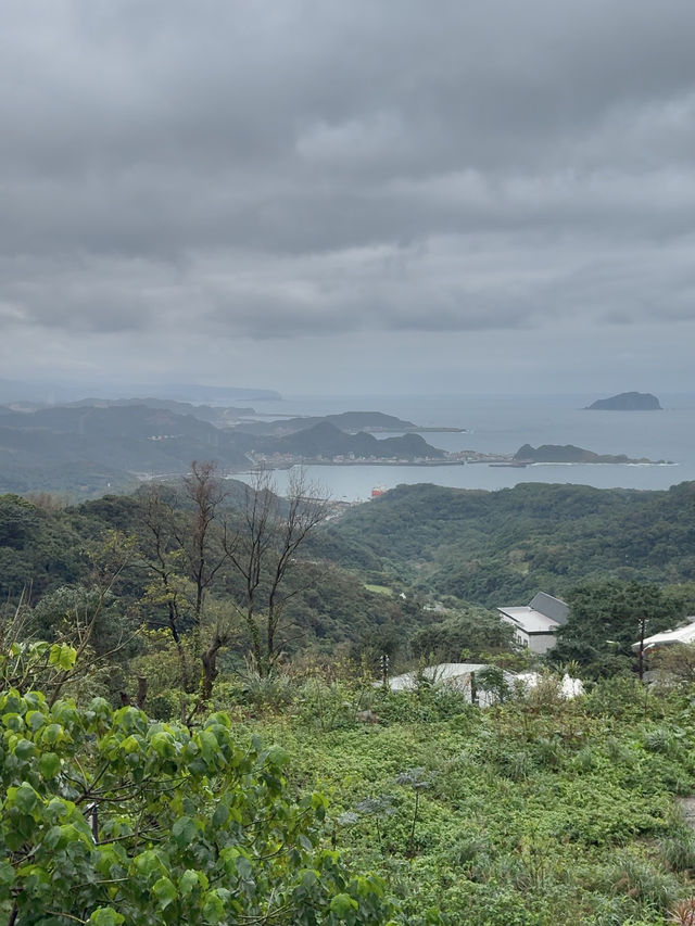 Hima Cafe: A Hidden Corner of Jiufen with Scenic Views
