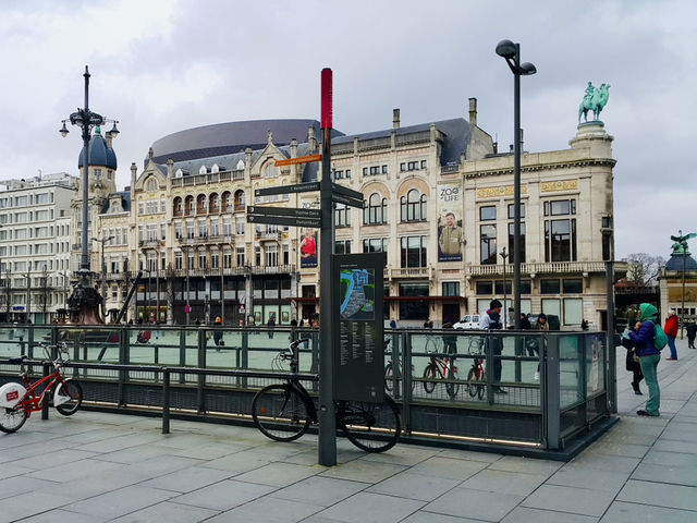 Explore Antwerp’s Mix of Historic and Modern Architecture