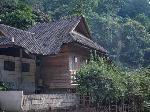 Mae Kampong Village 