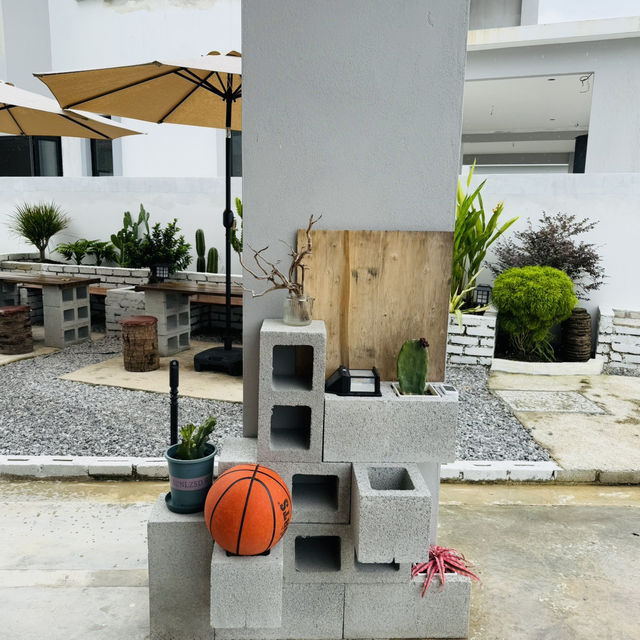 A Minimalist Gem in Malaysia – La Vida Café