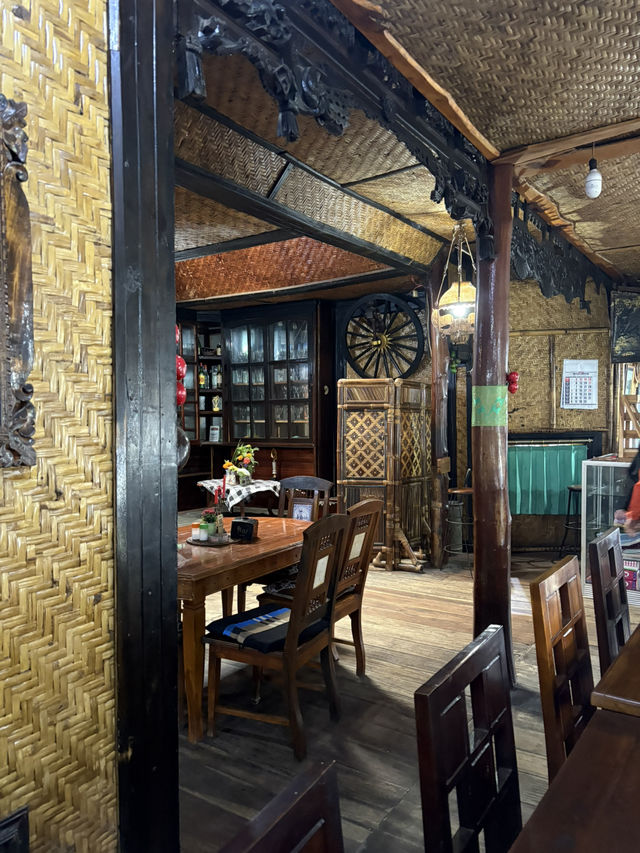 火山之旅的完美落腳點Yoschi’s Hotel Bromo