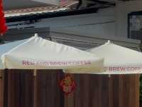คาเฟ่ Red and Brew 