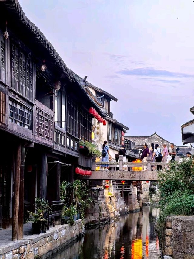 Huixiu Bridge: A Scenic Connection