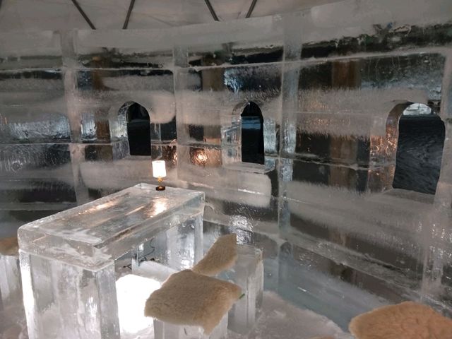 氷の幻想的な街　ICE VILLAGE