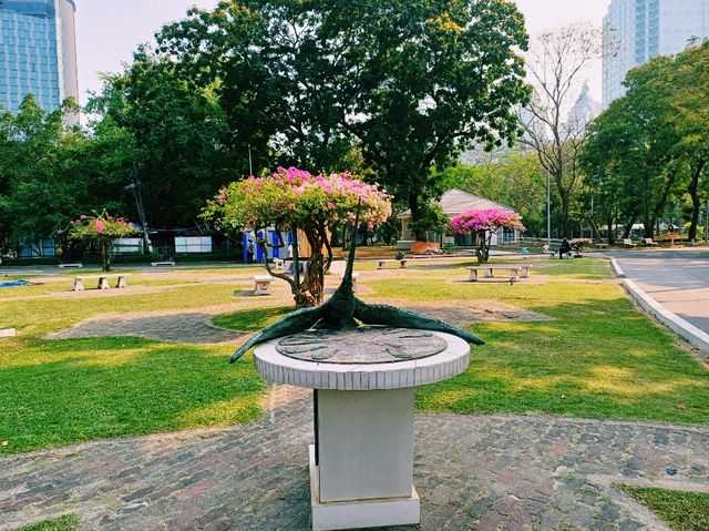 泰國曼谷市中心素坤逸區城市綠洲公園一日遊行程，親子遊行程，素坤逸繁華大道，適合打卡拍照📸親子遊