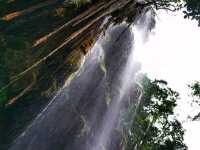 ล่องเรือยางจากอุ้มผาง สู่...ทีลอซู