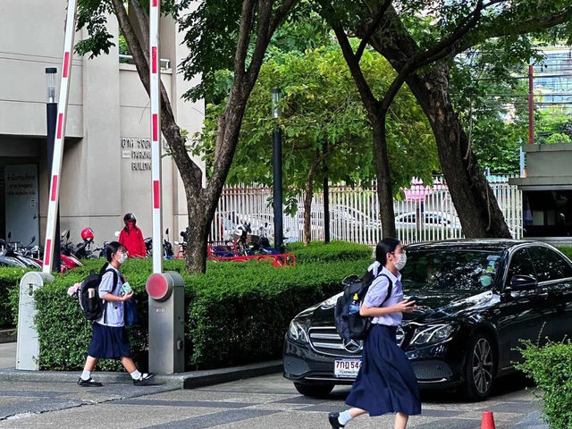 曼谷市中心的靜謐綠洲——朱拉隆功大學隨意走走