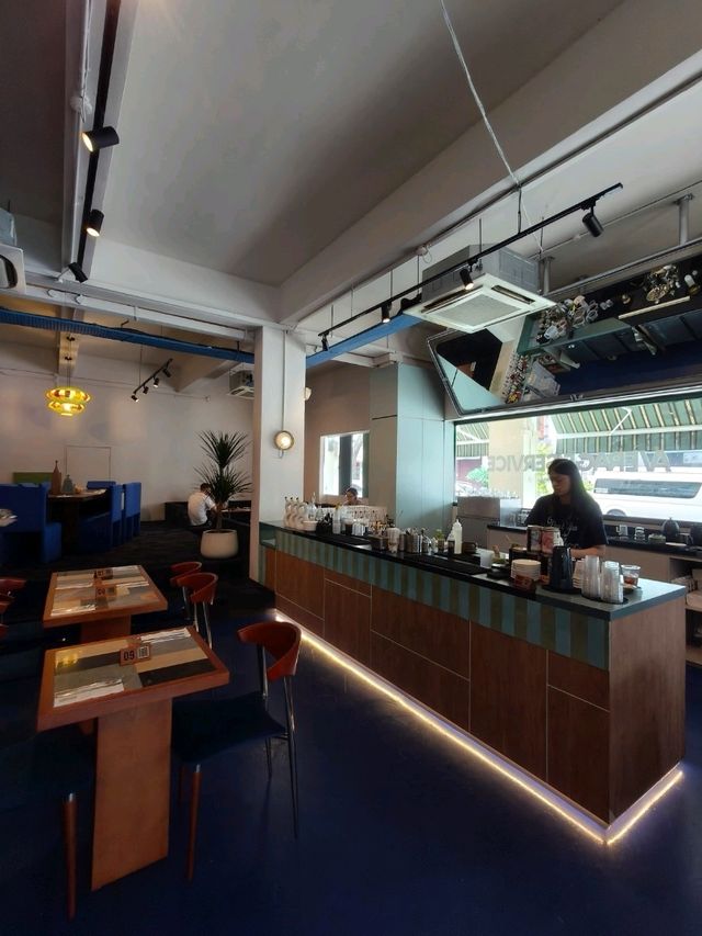 🇸🇬A little Quirky but Loud Personality⭐The Cafe is