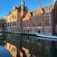 🚣♀️ Bruges: Where Canals Sparkle, Chocolate Rules & I Almost Became a Swan’s Snack 🦢
