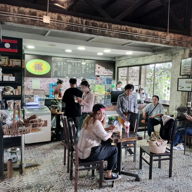 CC 1971 Café  Paksong Laos