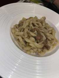 สัมผัสทุ่งหญ้าเขียวที่ ทัสคานี (Tuscany)