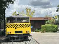 เที่ยวลำปาง ชมวิวสวนและรถไฟที่สวนรถไฟสะพานดำ