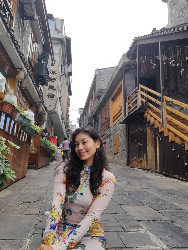 Fenghuang เมืองโบราณที่สุดแสนจะมีเสน่ห์ 