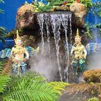  วัดร่องเสือเต้น Blue Temple