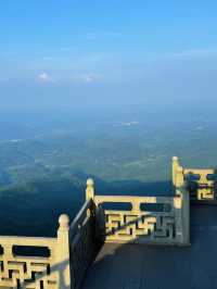 Wuhan Surroundings | Self-Driving to Suizhou Dahong Mountain: A Spiritual Retreat 🌄