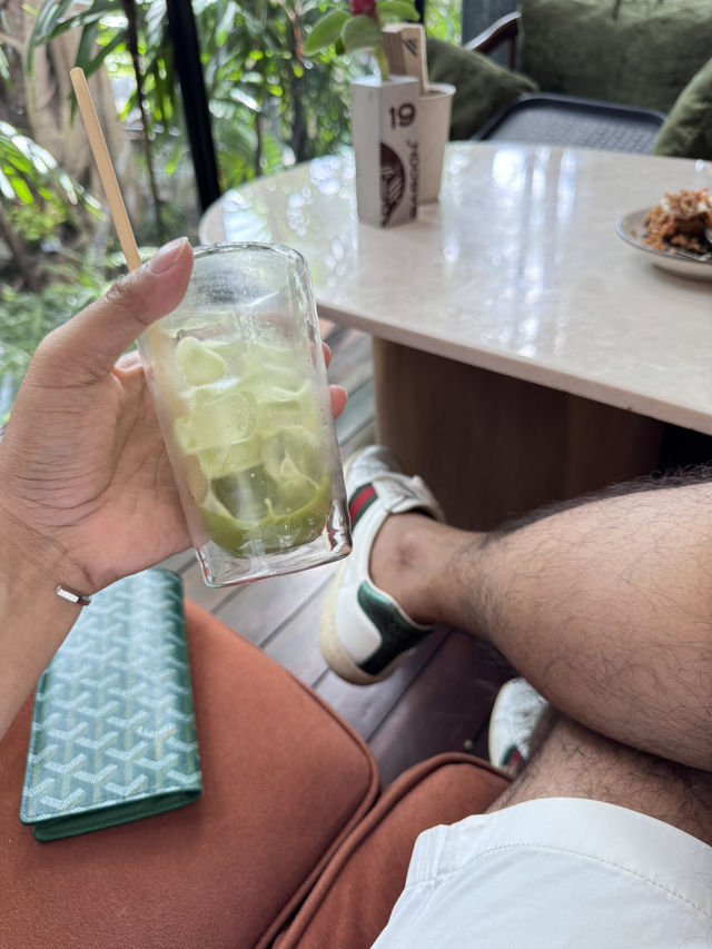 คาเฟ่ในป่าภูเก็ต