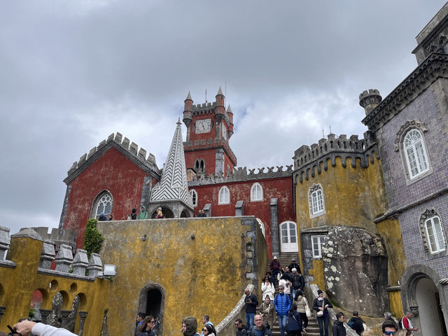 Sintra เมืองแห่งปราสาทเทพนิยายในขุนเขา
