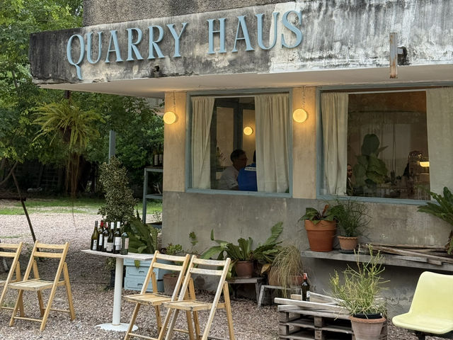 Quarry Haus – คาเฟ่เก๋กลางเขางู ที่ต้องมาเช็คอิน