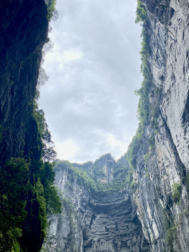 ต้องไปเห็นด้วยตาเนื้อ=>อุทยานหลุมฟ้าสามสะพานสวรรค์