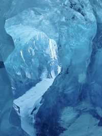 ❄️ 冰島藍冰洞（Blue Ice Caves） — 冰川奇觀中的夢幻世界