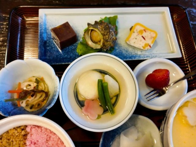 [🇯🇵 長崎] 長崎の老舗で味わう、伝統の茶碗蒸しと蒸し寿司 