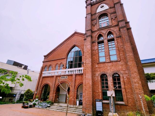⛪【靜謐浪漫】桂山天主堂：城市中的一抹神聖與幸福