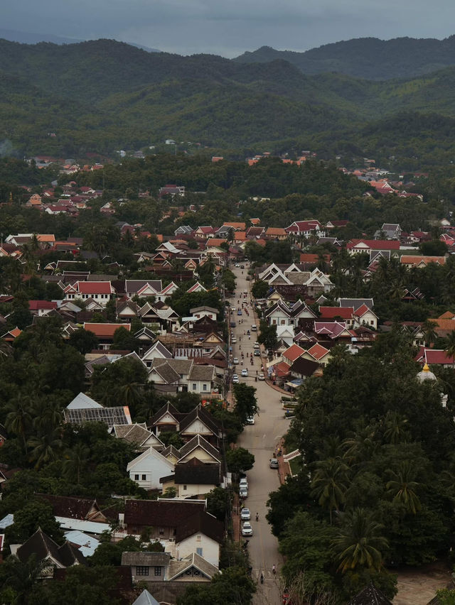 สะบายดี หลวงพระบาง 🇱🇦